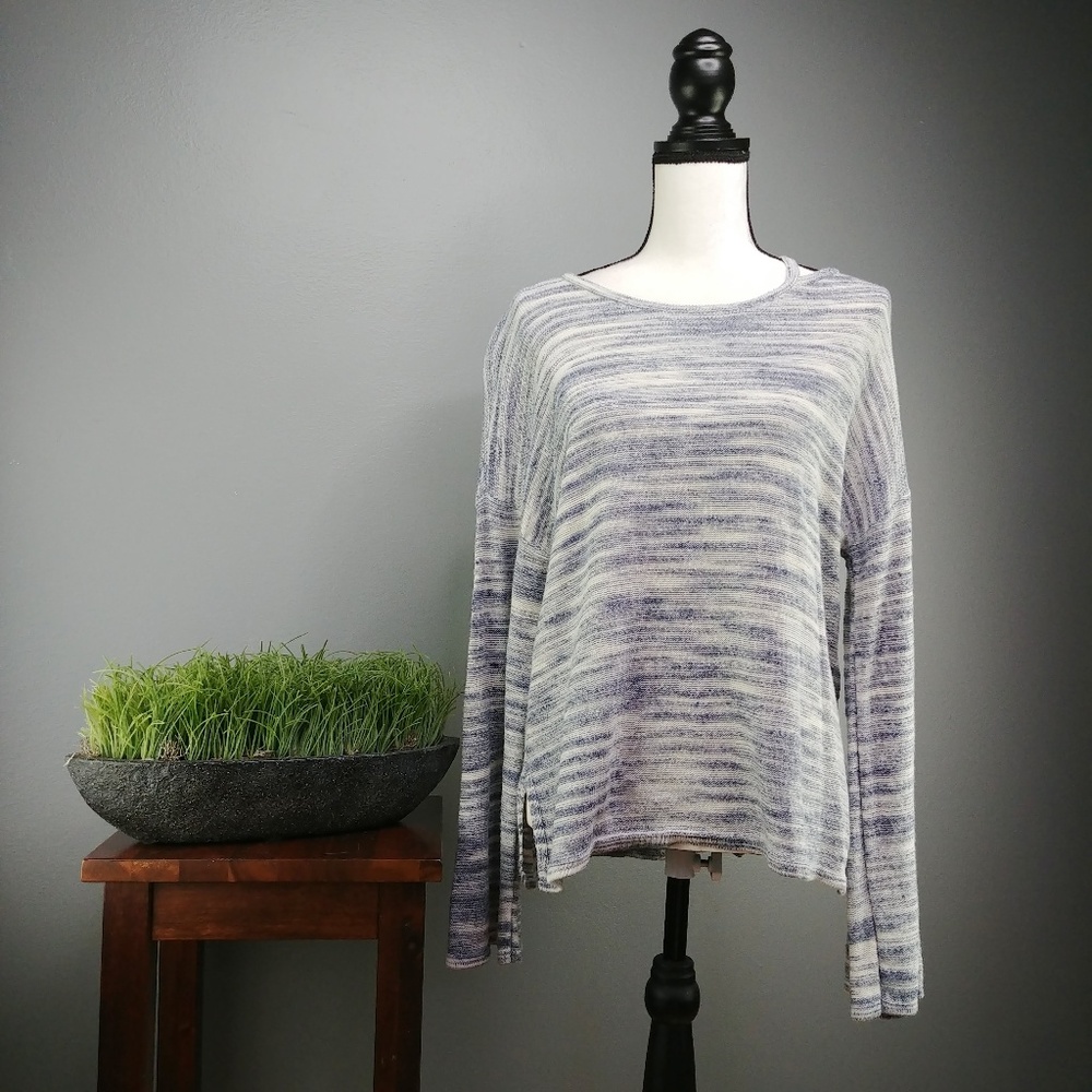 Two by Vince Camuto | Blue & White Marled Pullover